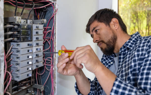 Best Emergency Electrical Repair  in Appomattox, VA